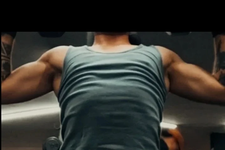 J A M E S H O T - Content Creator